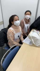 試験開始前、控室での休憩